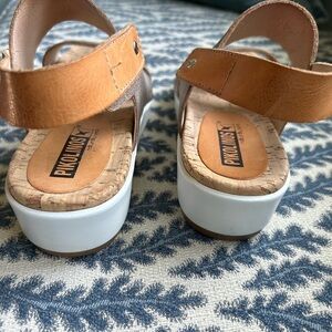 Pikolinos Tan and White Sandals